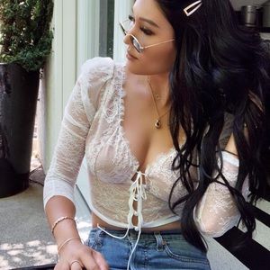 FL&L White Lace Top
